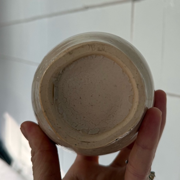 vintage Handcrafted pottery Vase with Abstract Design speckled tan brown - Picture 4 of 5